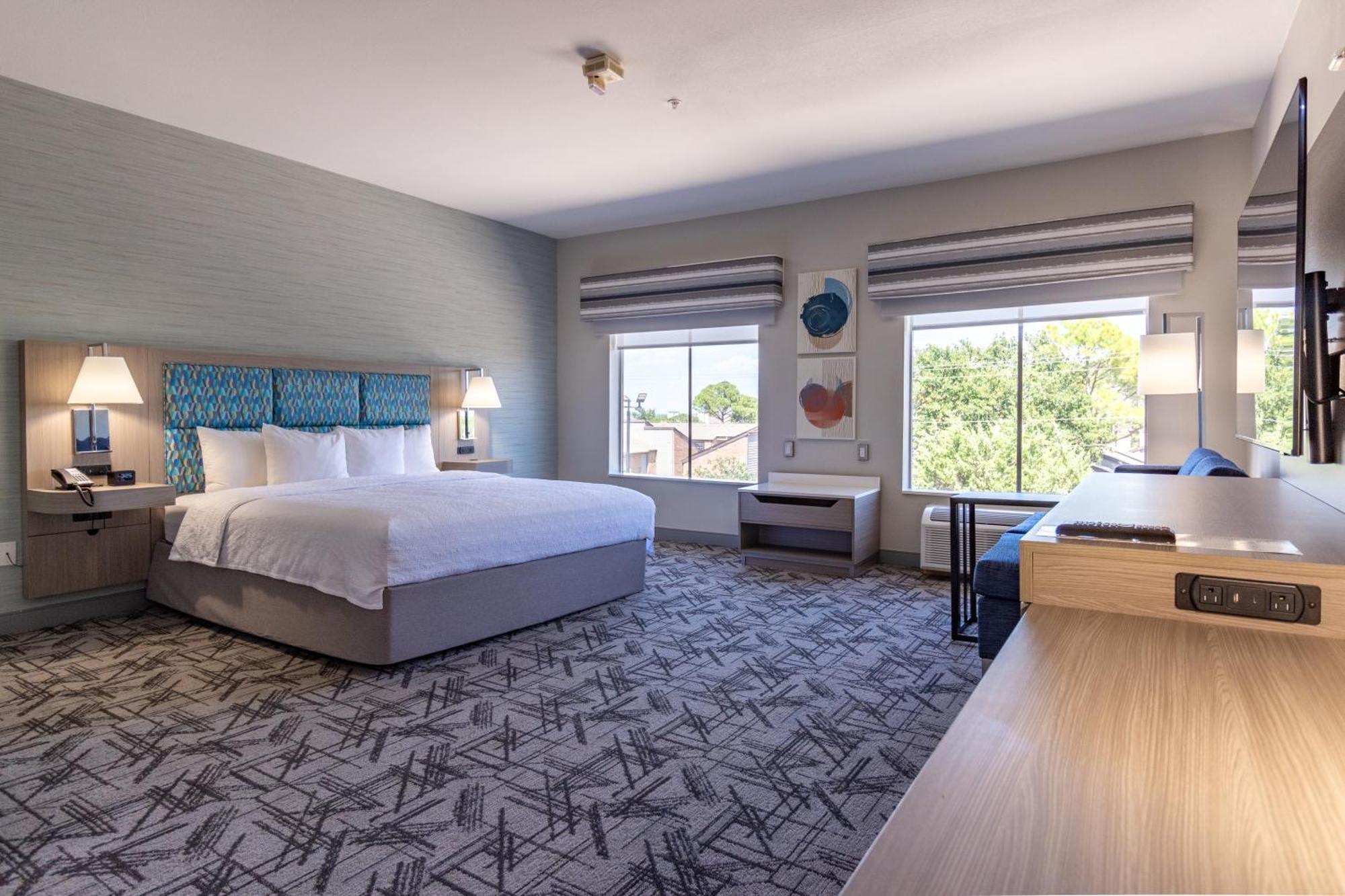 Hampton Inn&Suites Denton Buitenkant foto